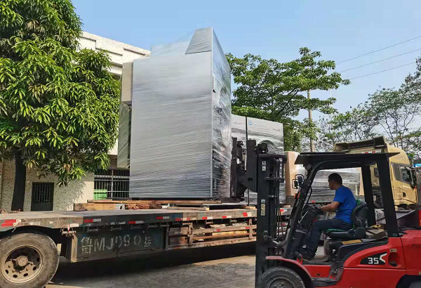 大型工業(yè)用洗衣機 大型工業(yè)用洗衣機