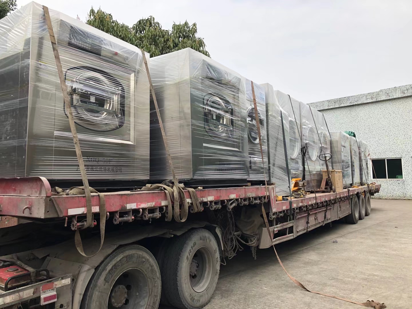 大型酒店洗衣房工業洗衣機，酒店洗衣房清潔專用工業洗衣機服務案例